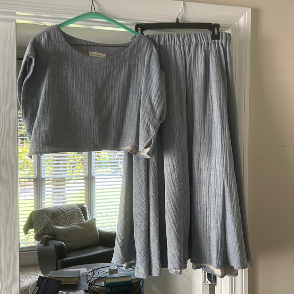 Skirt and top set designer “Bt together” wore once. Size 8 cotton and soft.